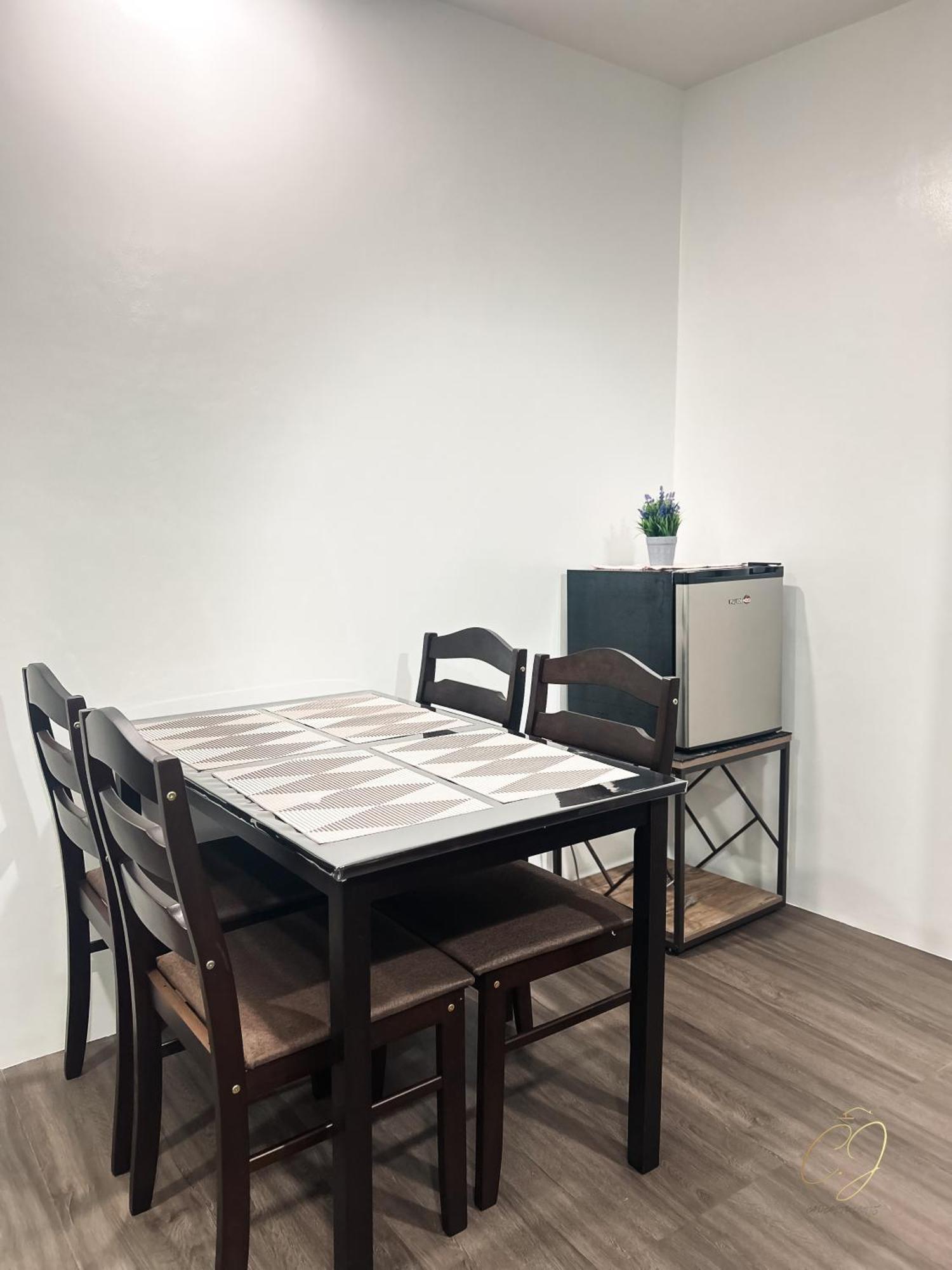Cj Apartments โอลองกาโป ภายนอก รูปภาพ