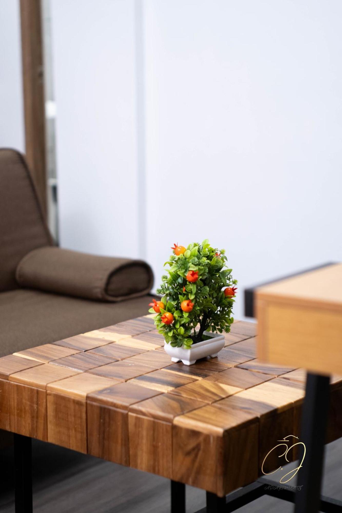 Cj Apartments โอลองกาโป ภายนอก รูปภาพ